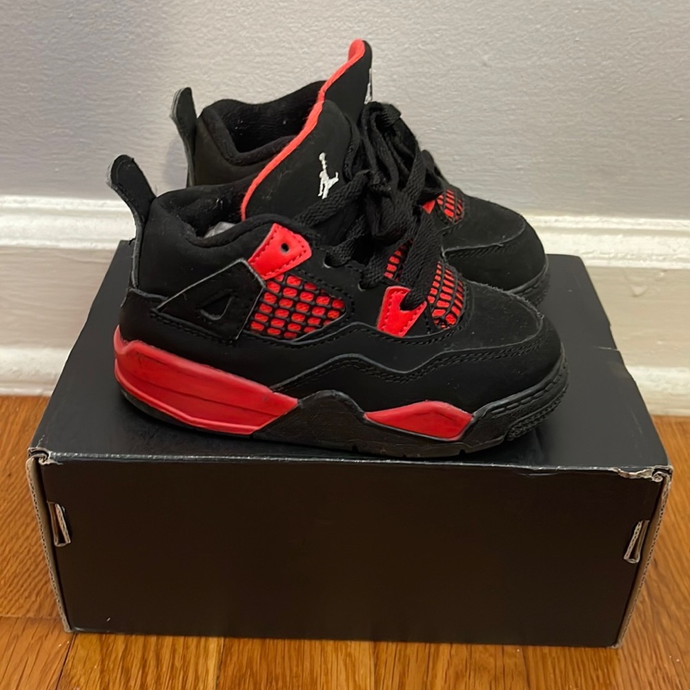 Toddler Jordan 4 Retro “Red Thunder” Size 7c Unisex